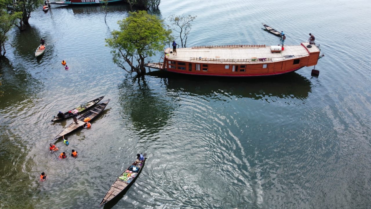 গল্প তরী:Golpo Tori- Tangua Houseboat